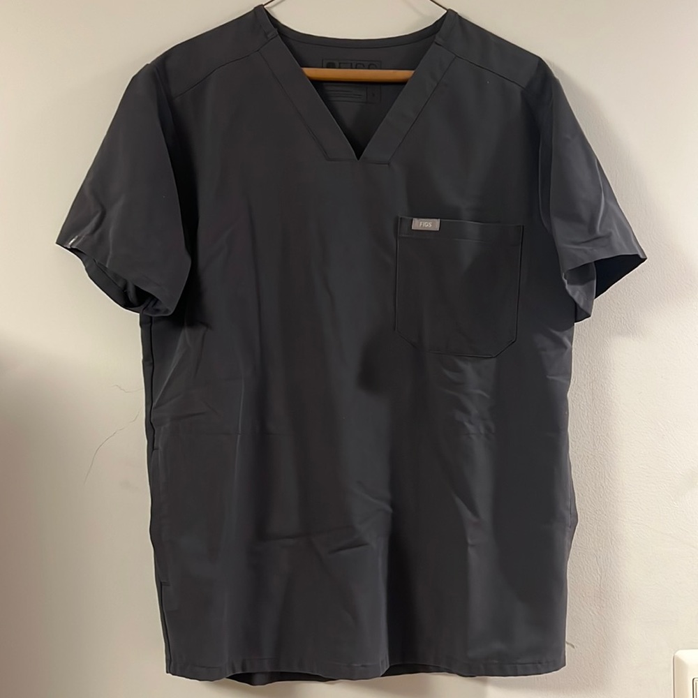Figs Scrub Top size small graphite color